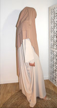 Charger l'image dans la galerie, Ensemble abaya papillon & khimar 3 voiles soie de medine Sara mastoura