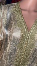 Charger l'image dans la galerie, Caftan marocain Jawhara avec sfifa dorée – Mariage, Aïd, cérémonie