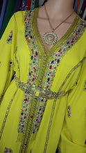 Laden Sie das Bild in den Galerie-Viewer, Caftan Lila